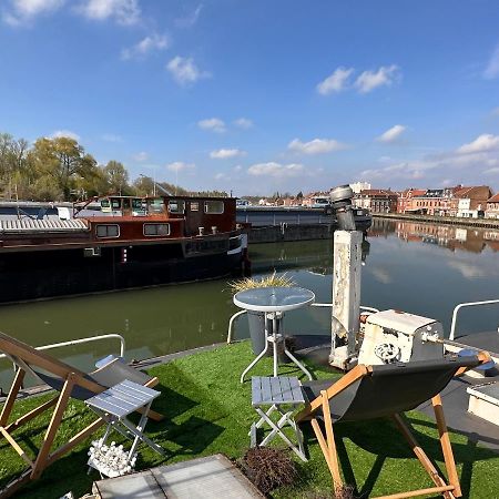 Peniche "Louise Michel" Sejournez Dans L'Appartement Du Capitaine, Offrez Vous Une Experience Inoubliable Au Fil De L'Eau Douai Eksteriør bilde