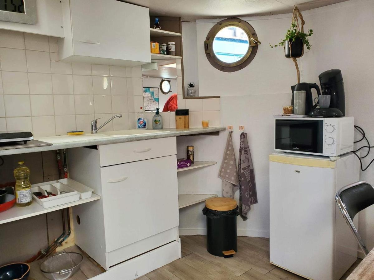 Peniche "Louise Michel" Sejournez Dans L'Appartement Du Capitaine, Offrez Vous Une Experience Inoubliable Au Fil De L'Eau Douai Eksteriør bilde