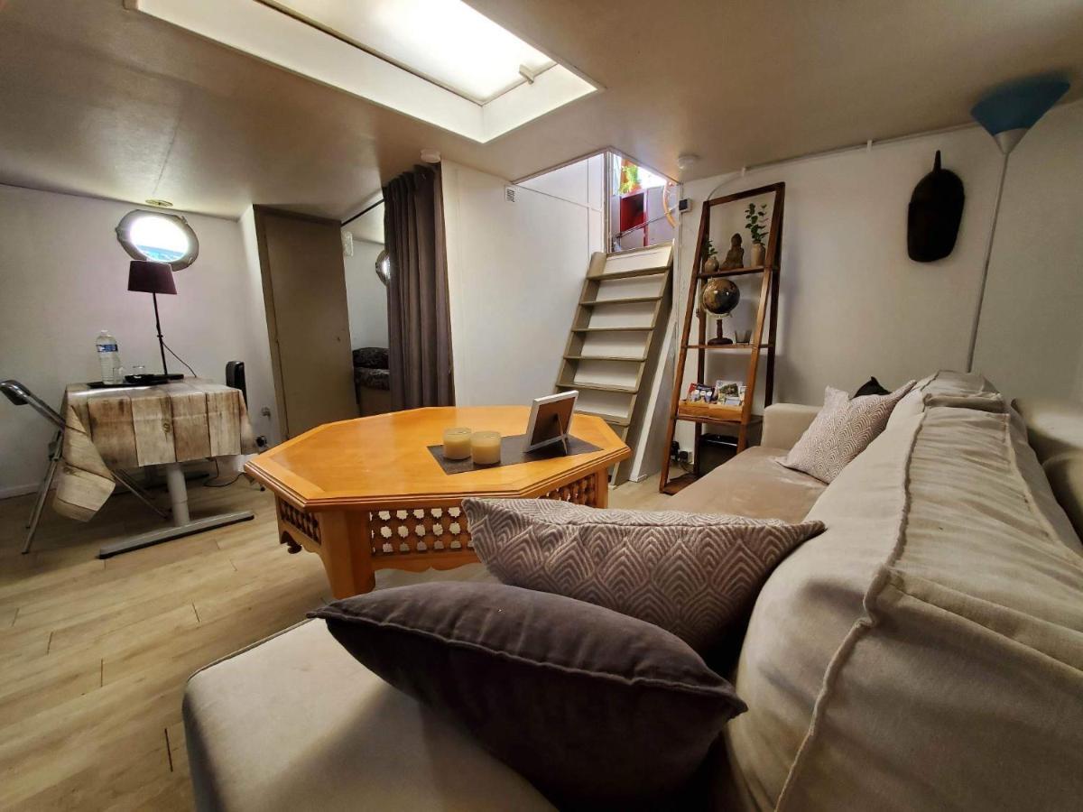 Peniche "Louise Michel" Sejournez Dans L'Appartement Du Capitaine, Offrez Vous Une Experience Inoubliable Au Fil De L'Eau Douai Eksteriør bilde