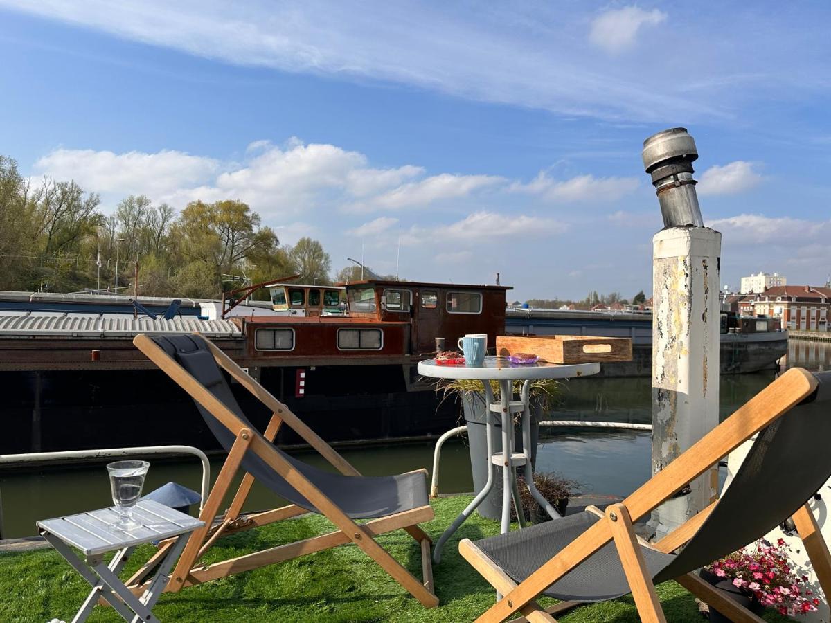 Peniche "Louise Michel" Sejournez Dans L'Appartement Du Capitaine, Offrez Vous Une Experience Inoubliable Au Fil De L'Eau Douai Eksteriør bilde